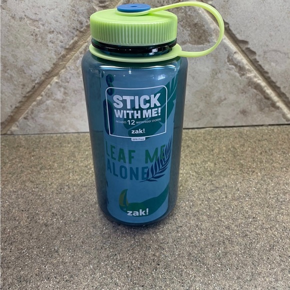 🆕 Zak Bundle Set of (2) “Stick with Me”Summer Express Yourself Water Bottles - Picture 5 of 7